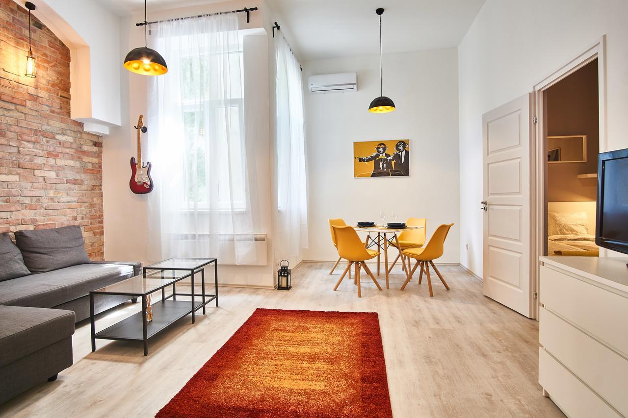 Design Apartment In The City Center With Ac บูดาเปสต์ ภายนอก รูปภาพ
